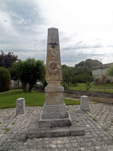 monument-aux-morts-louzac